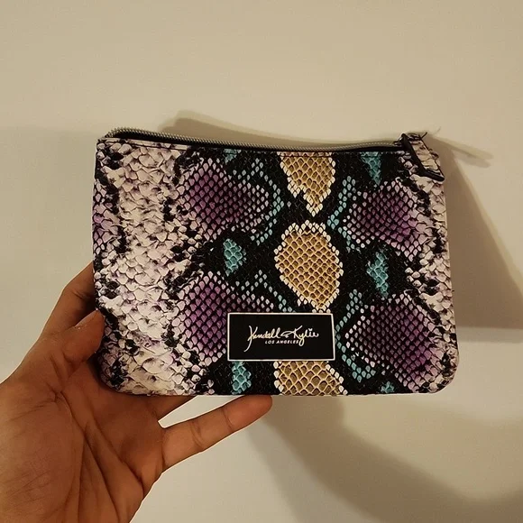 Purse - Picture 2 of 4